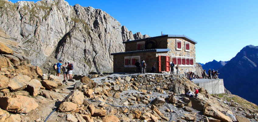 Refuge des Sarradets (refuge de la Brèche de Roland)