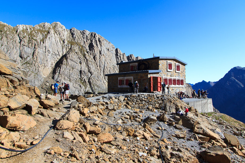 Refuge des Sarradets (refuge de la Brèche de Roland)